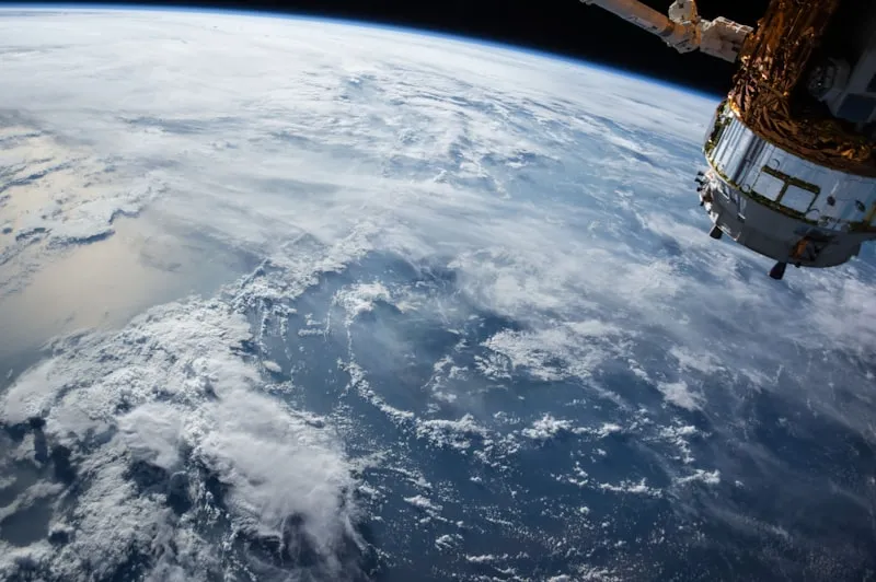 SpaceX Starlink Expansion Drives Unprecedented